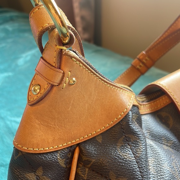 [SOLD] Louis Vuitton Etoile City GM Shoulder Bag Monogram Purse Turn … - Picture 10 of 17